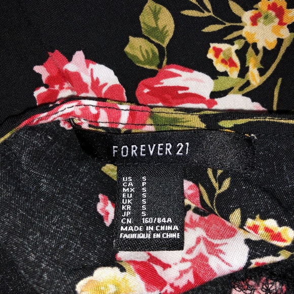 Black Floral Romper - Picture 5 of 5